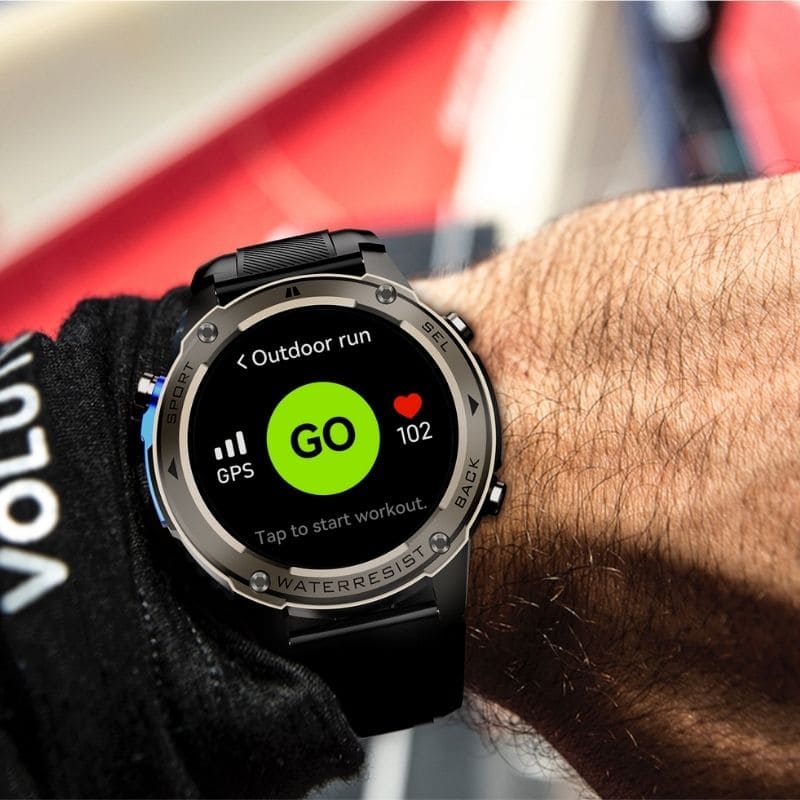 STONE – GPS SMARTWATCH®: Robuste High-End-Smartwatch mit 1,43" HD-Display, integrierter GPS-Funktion, Anruffunktion und Benachrichtigungen von WhatsApp, Instagram & Facebook. Bis zu 21 Tage Akkulaufzeit, Weltuhr, Wetteranzeige, SOS-Notruftaste, Kompass und Zyklus-Tracking – ideal für Alltag, Arbeit, Abenteuer und Gesundheit.